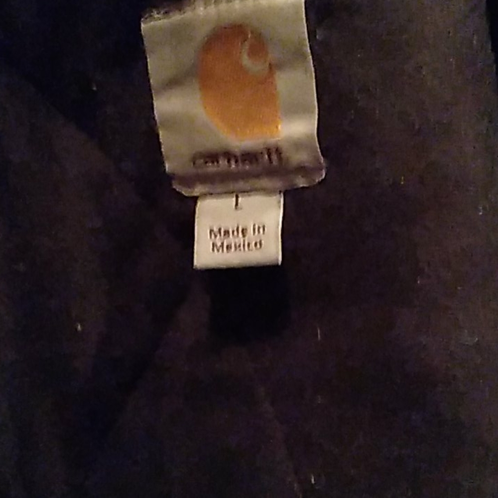 Carhartt insulated hoodie not a pick in it no wher